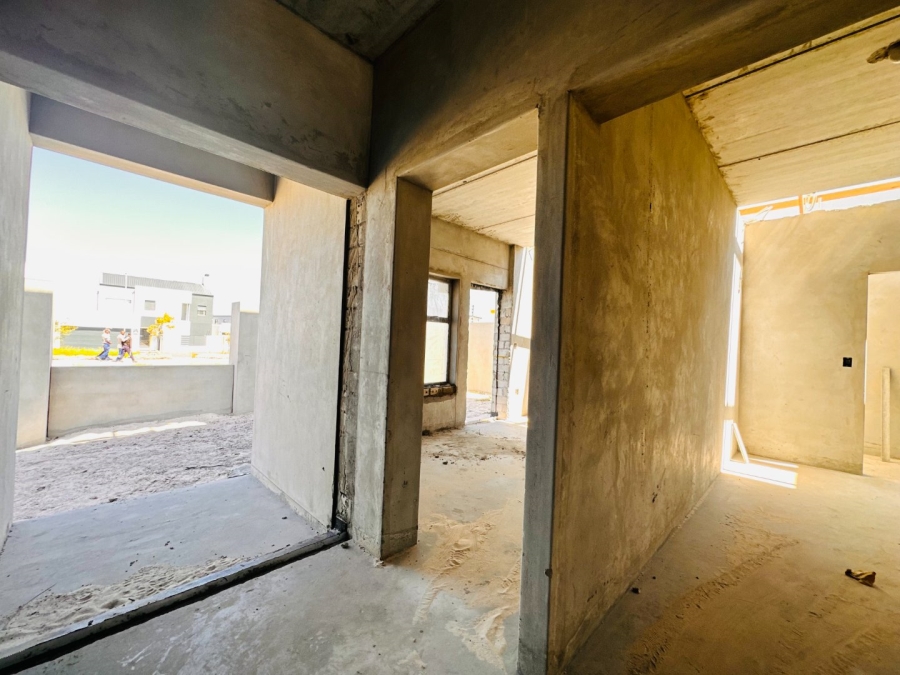 5 Bedroom Property for Sale in Sandown Western Cape